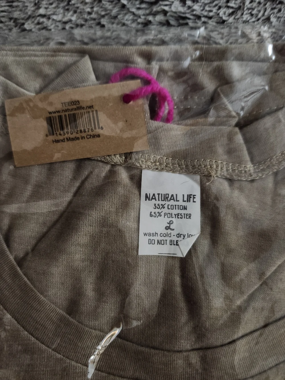 NATURAL LIFE Brand New T Shirt - I GET BY WITH A LITTLE HELP FROM MY FRIENDS - Picture 2 of 2